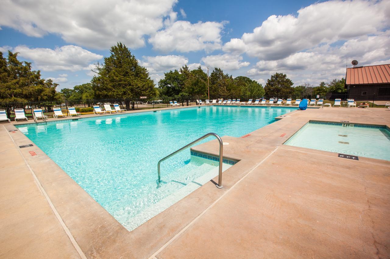 Lake Texoma Camping Resort Cabin 4 Willow Spring Екстер'єр фото